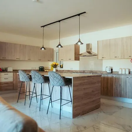Luxurious Gozo Apartment, Qala Exterior photo