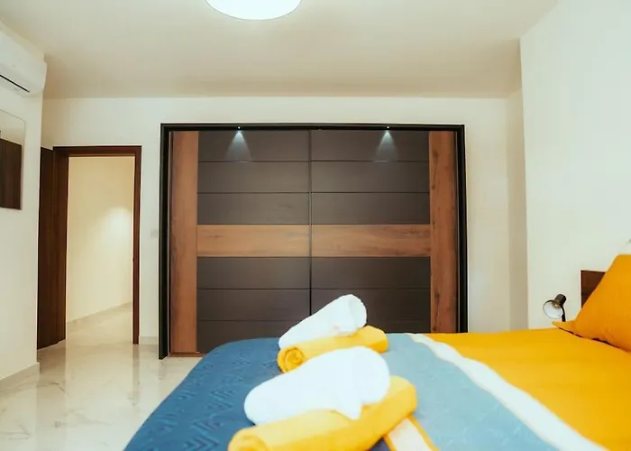 Luxurious Gozo Apartment, Qala