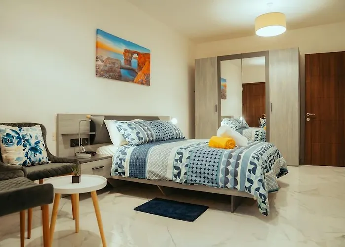 Luxurious Gozo Apartment, Qala