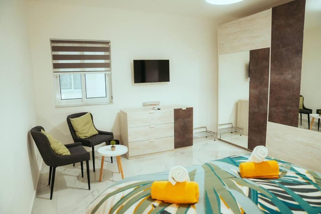 Apartment Luxurious Gozo Apartment, *